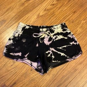 Low rise shorts